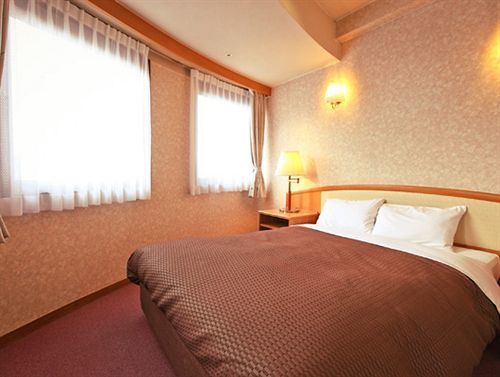 Apa Biwako Seta Ekimae 3*